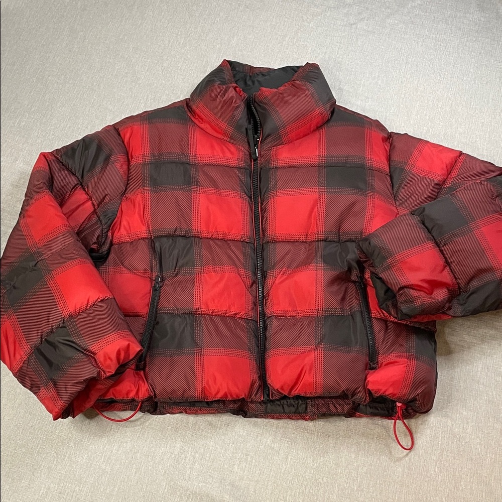 NEW Puffer Jacket Red Black Plaid Women’s Size Medium NWOT Old Navy Winter Coat